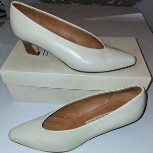 Vintage Nickels Ivory Calf Leather Italy Classic Pumps Heels w/Box NATASHA 8M